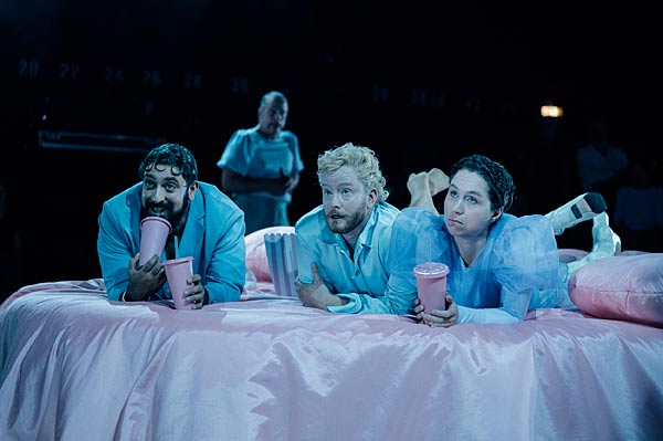 'Schausspiel 'Caligula' im Theater Oberhausen