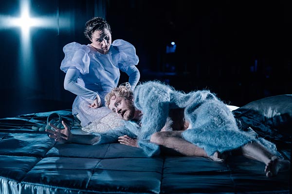 'Schausspiel 'Caligula' im Theater Oberhausen
