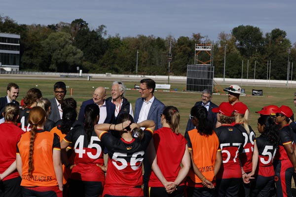 Cricket als Trendsport in Deutschland mit L&auml;nderspielen gegen Schweden und D&auml;nemark in Gelsenkirchen