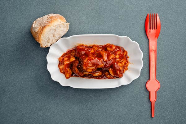 Bochumer Currywurst im Sphere Tim Raue auf dem Berliner Fernsehturm
