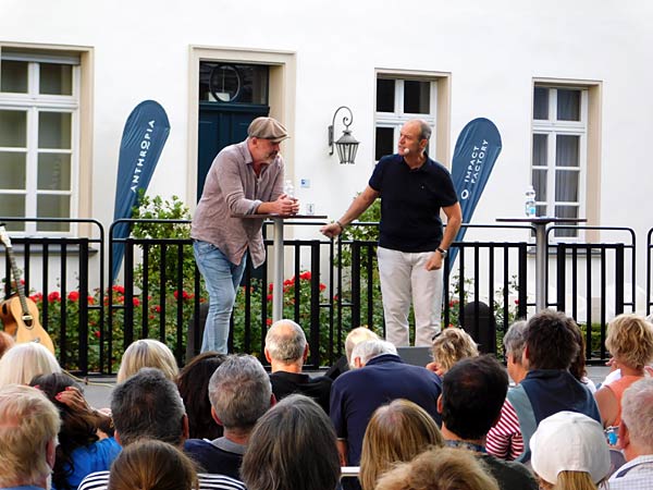 Kulturfestival 'Ruhrorter Campusabende' open air bei Haniel in Duisburg-Ruhrort - Rene Steinberg und Doc Esser