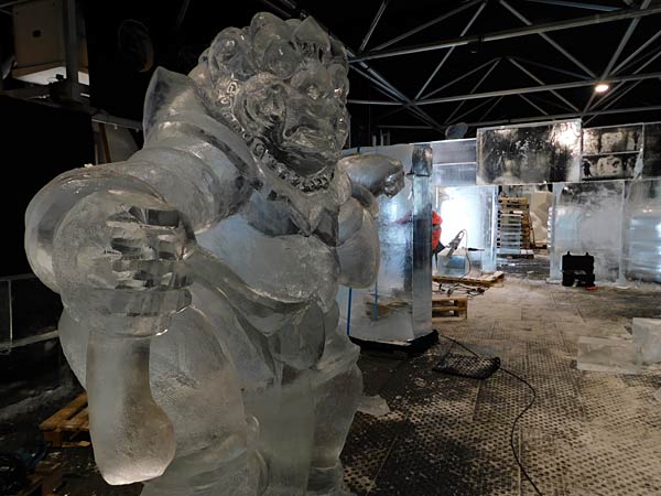 Eisskulpturen-Ausstellung 'Eiswelt' 2025 im Centro Oberhausen
