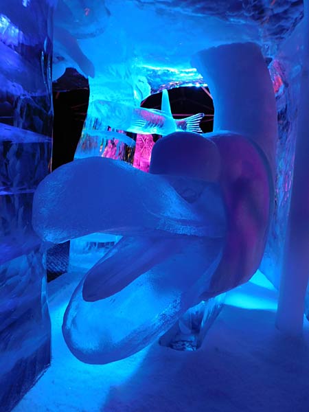 Eisskulpturen-Ausstellung 'Eiswelt' 2025 im Centro Oberhausen