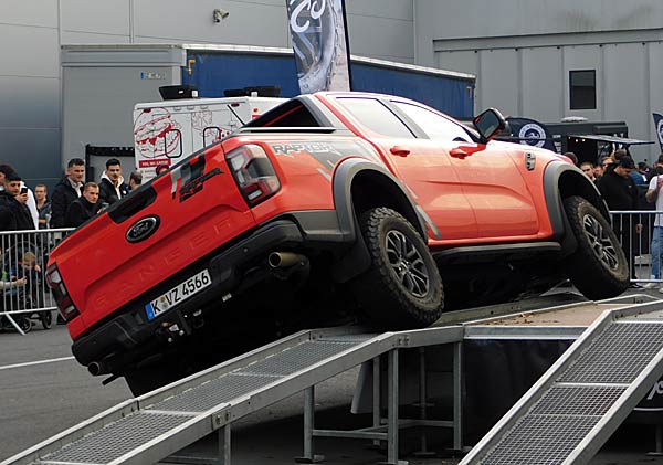 'Essen Motor Show' 2025 in der Messe Essen