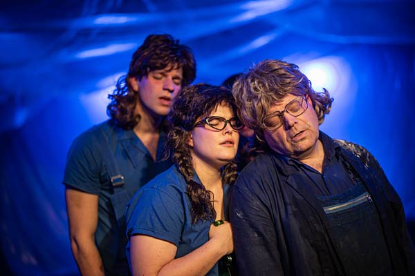 Schauspiel 'Der Frieden' im Schlosstheater Moers