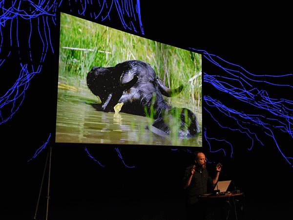 Vortrag zu 'Der Wald, das Klima und die Biodiversit&auml;t' von Jan Haft im Gasometer Oberhausen