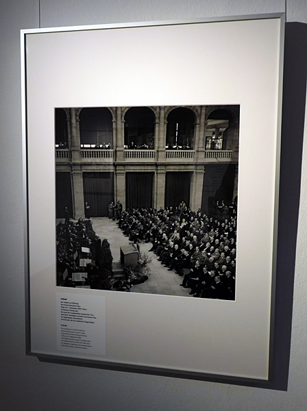 Ausstellung Der Weg zum Grundgesetz. Fotografien von Erna Wagner-Hehmke in der St. Antony-Hütte in Oberhausen