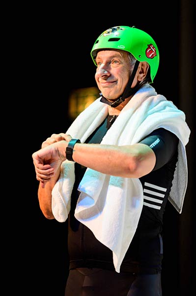 Kom&ouml;die 'Ist nur eine Phase, Hase' im Theater an der K&ouml; in D&uuml;sseldorf