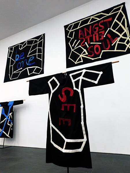 Ausstellung 'passage' von Susan Hefuna im Museum K&uuml;ppersm&uuml;hle in Duisburg