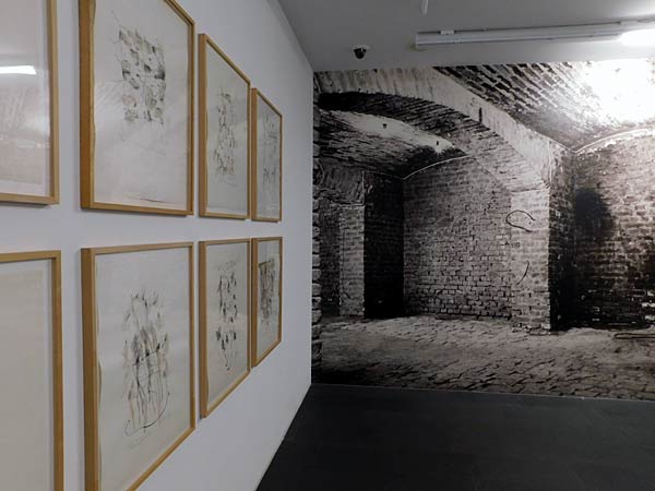 Ausstellung 'Gerhard Hoehme - entr&auml;sel nicht die Orte' im Museum K&uuml;ppersm&uuml;hle in Duisburg