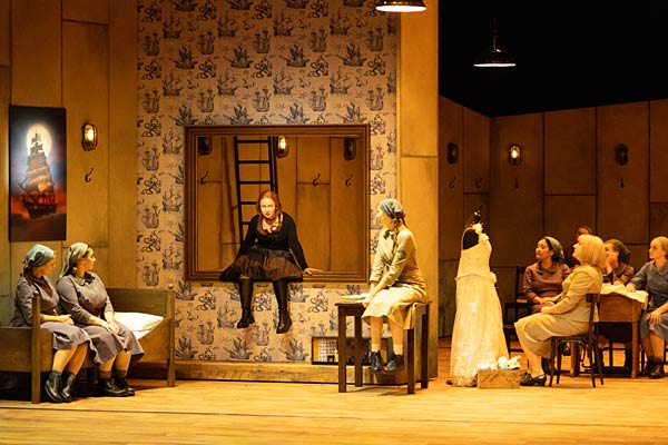 Oper 'Der fliegende Holländer' im Musiktheater im Revier in Gelsenkirchen