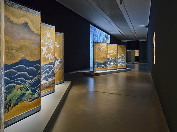 Ausstellung 'incarnate' in der Langen Foundation in Neuss