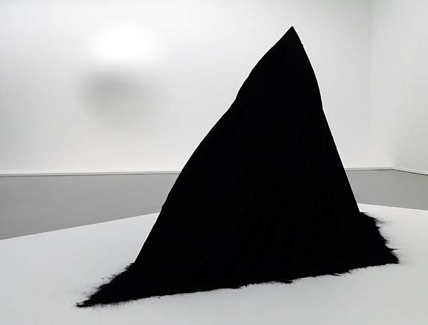 Ausstellung 'Anish Kapoor - Wilhelm-Lehmbruck-Preistr&auml;ger 2026' im Lehmbruck Museum in Duisburg