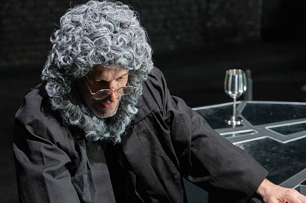 Oper 'Fidelio' in der Deutschen Oper am Rhein in Duisburg