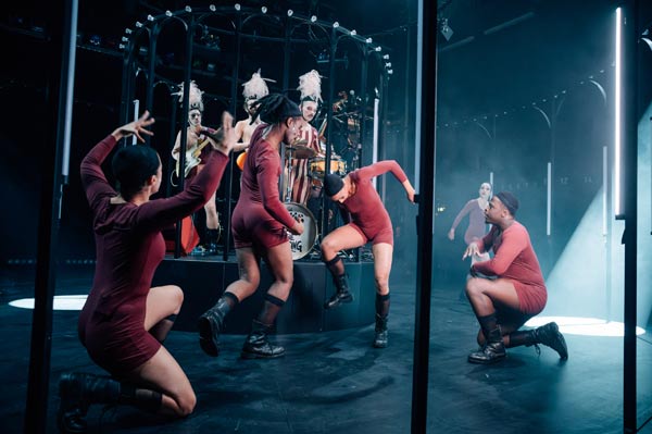 Liederabend 'The king has left the bulding' im Theater Oberhausen