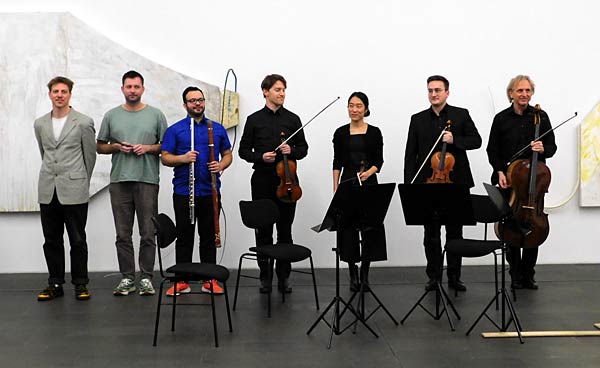 Konzert-Performance 'Unsch&auml;rfe - unbeschreiblich' der Duisburger Philharmoniker im Museum K&uuml;ppersm&uuml;hle in Duisburg