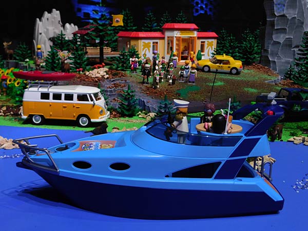 Playmobil-Weltrekord beim 'Lichtermarkt' 2025 im Landschaftspark Duisburg-Nord