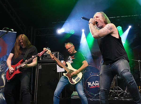 Rock-und Metal-Festival 'Rage against Racism' in Duisburg-Rheinhausen - Tag 2