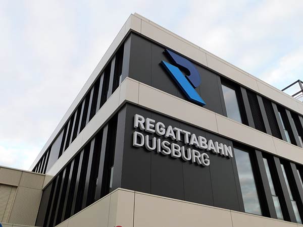 Einweihung des neuen Regattahauses auf der Regattabahn in Duisburg