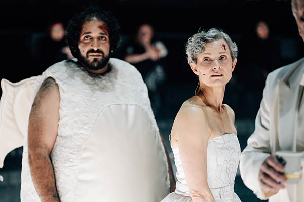 Schauspiel 'Menschliches Repertoire' im Theater Oberhausen