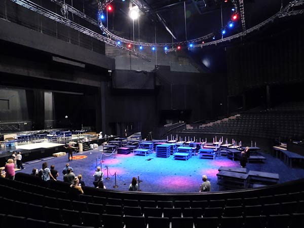 Show Roncalli 'Circus meets Schlager' im Metronom Theater Oberhausen