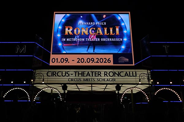 'Roncalli meets Schlager' im Metronom Theater Oberhausen