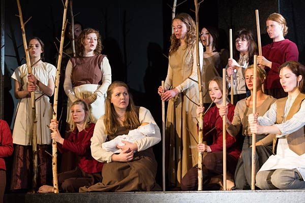 Oper 'Nabucco' bei der Deutschen Oper am Rhein im Theater Duisburg