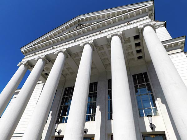 Machbarkeitsstudie f&uuml;r einen Teilabriss und Teilneubau des Stadttheater Duisburg