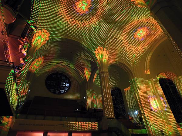 immersive Show 'Enlightenment' in der Johanneskirche in D&uuml;sseldorf