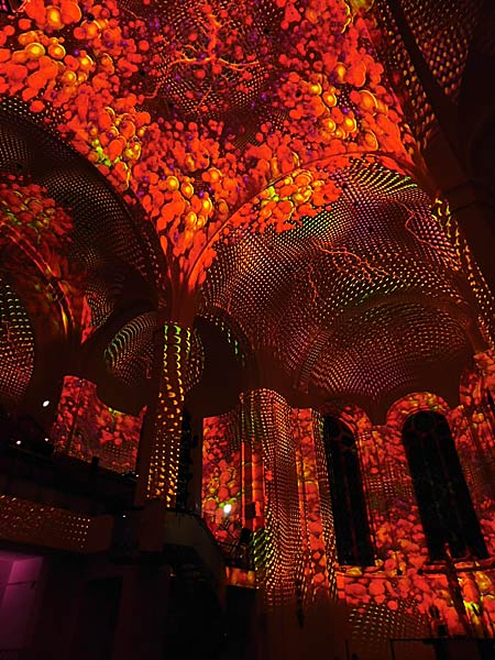 immersive Show 'Enlightenment' in der Johanneskirche in D&uuml;sseldorf