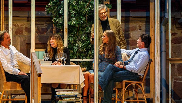 Kom&ouml;die 'Der Vorname' im Theater im Rathaus in Essen