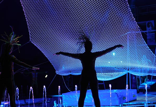 Circus 'Waterland' im Landschaftspark Duisburg-Nord