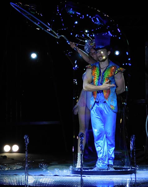 Circus 'Waterland' im Landschaftspark Duisburg-Nord