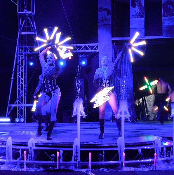 Circus 'Waterland' im Landschaftspark Duisburg-Nord