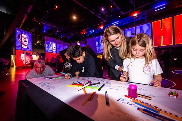 Ausstellung 'SUPERHEROES. Jamal Musiala. Florian Wirtz. The Immersive Experience' im Deutschen Fu&szlig;ballmuseum Dortmund